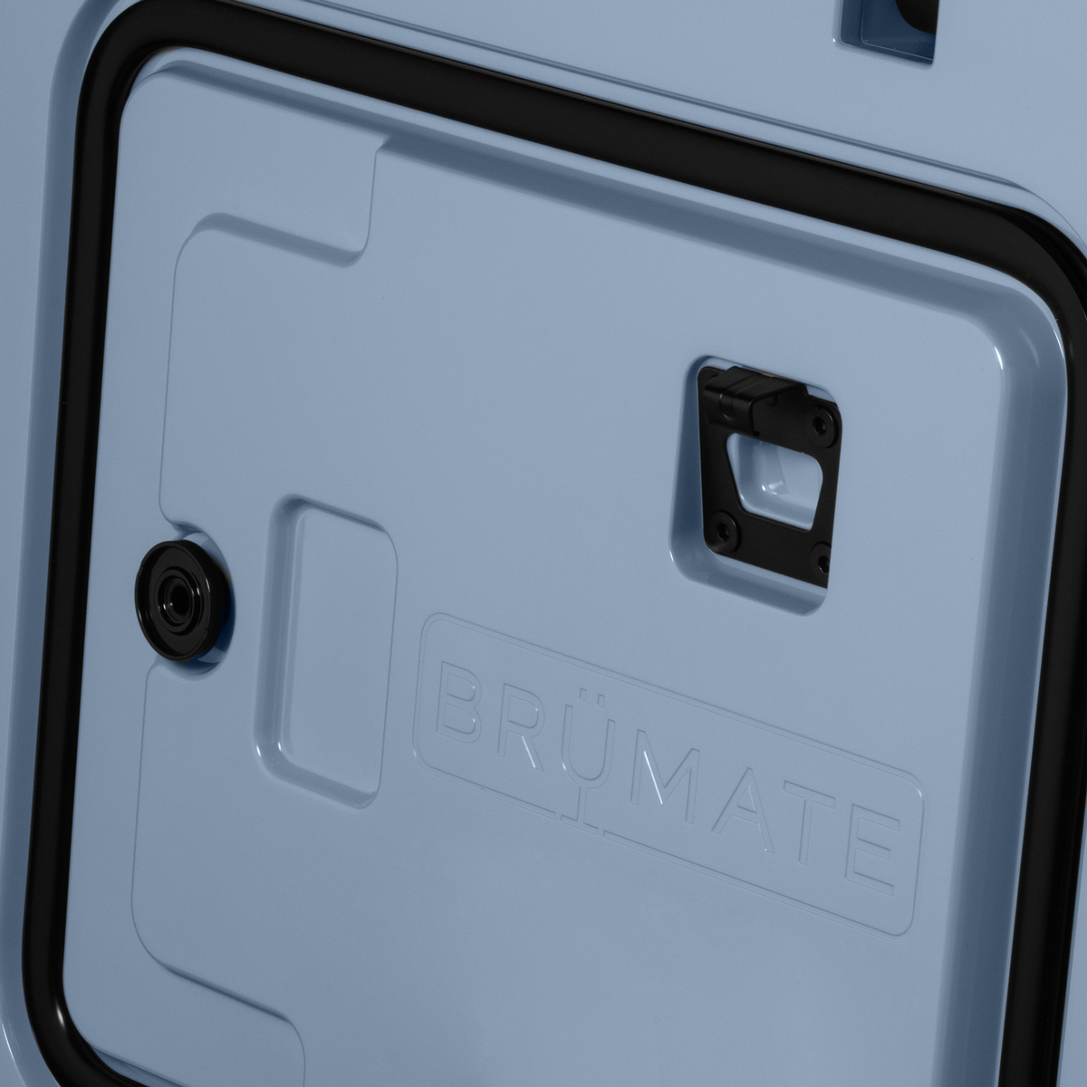 ultimate-day-trip-cooler-bundle-k1 brutank-35qt-denim-bottle-opener.png